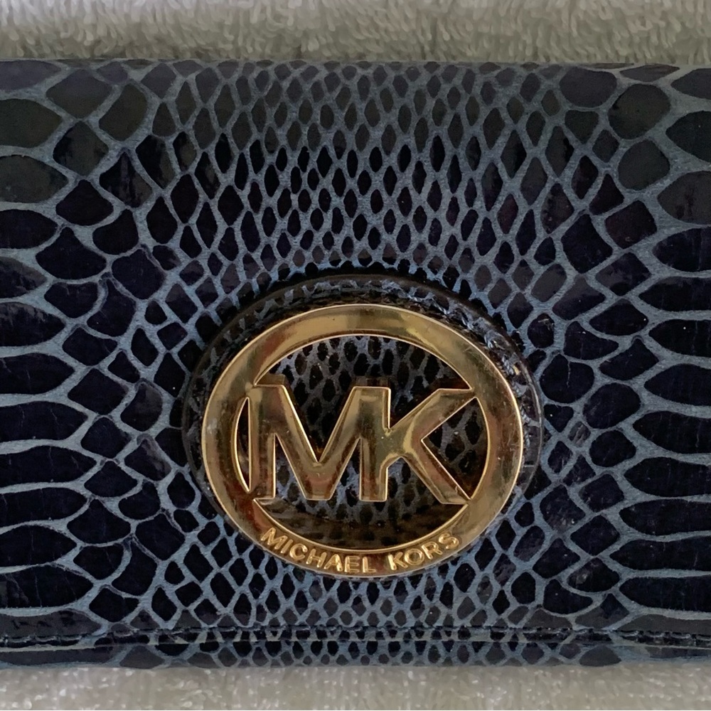 MICHAEL KORS Blue Gold Snakeskin Reptile Python Long Bifold Wallet - Picture 2 of 13